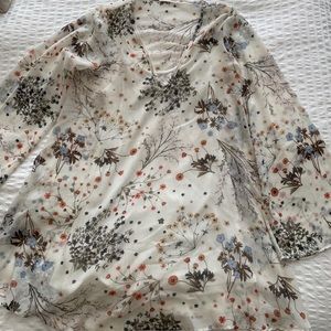 HONEY PUNCH FLORAL DRESS WITH SLEEVES